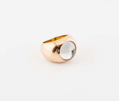 LALIQUE
Bague jonc en métal doré ornée d'un...