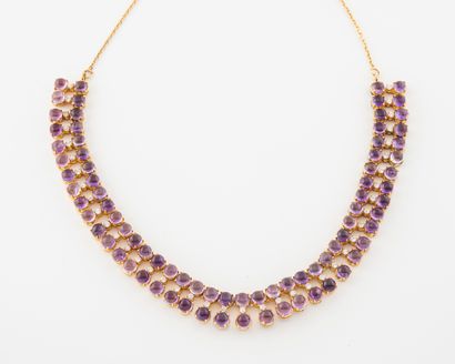 Collier collerette en métal doré à maille...