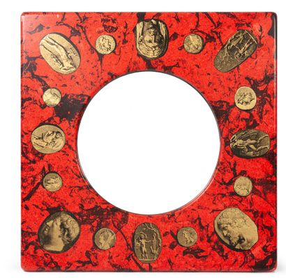 Piero Fornasetti (1913-1988)

Miroir circulaire...