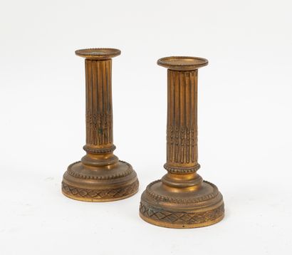 
Lot de luminaires :




- Une paires de...