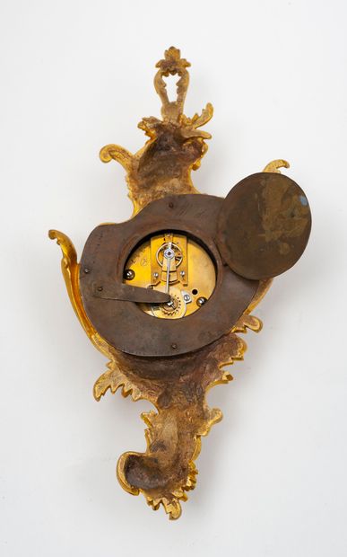 
Small ormolu alcove cartel.




Enamel dial...