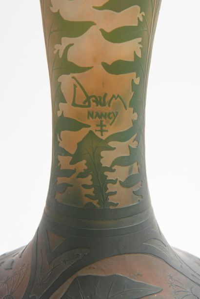 Etablissements DAUM à Nancy
Grand vase cornet...