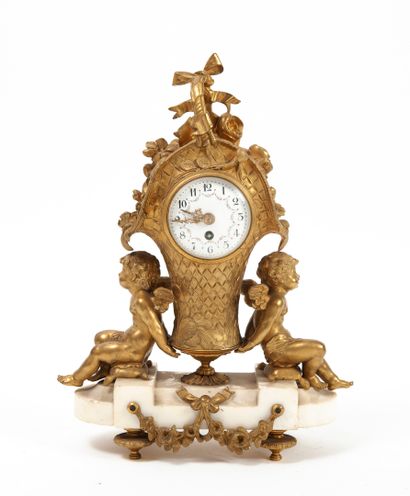 Lot de style Louis XVI, vers 1900

- A gilded...