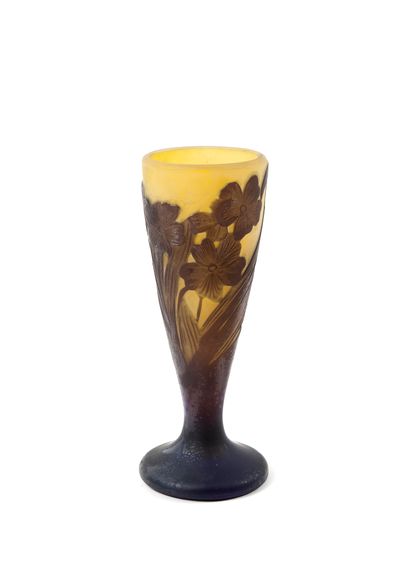ÉTABLISSEMENTS GALLÉ
Petit vase cornet sur...