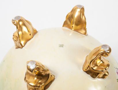 BERNARDAUD, Limoges, GOLSE décorateur

Grand...