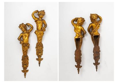 
Deux bronzes d'ameublement figurant un couple...