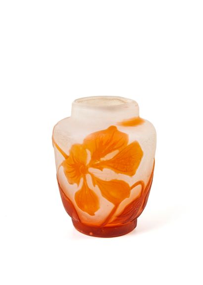 Etablissements Emile GALLE
Petit vase balustre...