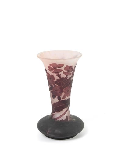 ÉTABLISSEMENTS GALLÉ
Vase à panse aplatie...