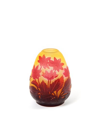 Etablissements GALLÉ

Petit vase ovoïde à...