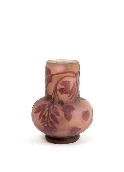 ÉTABLISSEMENTS GALLÉ
Petit vase à panse renflée...