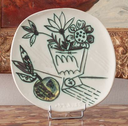 Pablo PICASSO (1881-1973) & MADOURA
Bouquet...