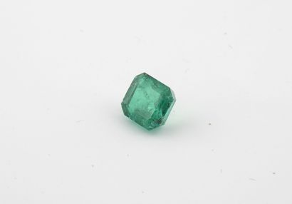 Emerald cut on paper. 

Weight : 3,38 carats.

Open...