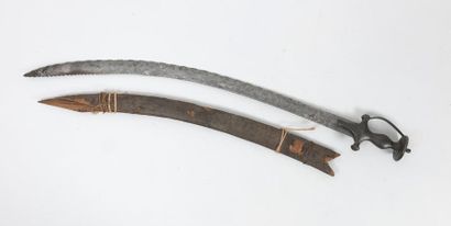 Armes Indo-Persannes, XXème siècle
- Talwar.
Curved...