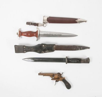 Lot including: 
- SA (Sturmabteiling) modill...