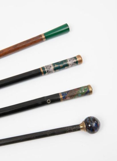 Lot of 4 canes:
- milord pommel cane in bathed...