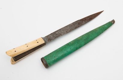 EMPIRE OTTOMAN, Arménie, XIXème siècle
Dagger.
Engraved...