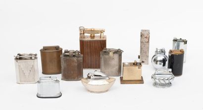Set of 13 petrol table lighters, 6 of them...