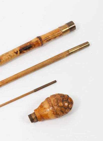 Lot of 7 animal pommel canes:
- one with...