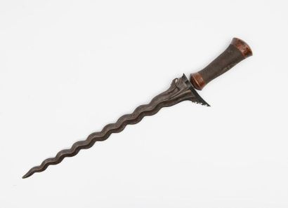 INDONÉSIE
Kriss. 
Wooden handle and braided...