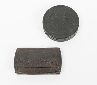 FRANCE, XIXEME SIECLE
Two pressed brown horn...