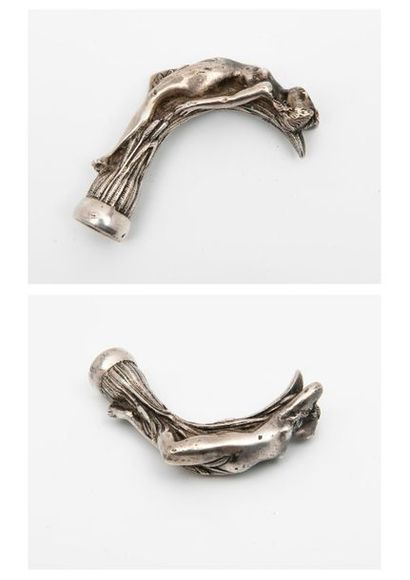 XXème SIECLE
Cane pommel in silver plated...