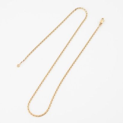 Neck chain in yellow gold (750) with flattened...