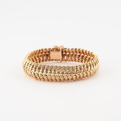 Bracelet ruban à maille américaine tressée...