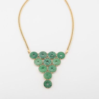 Important collier plastron en or jaune (750)...