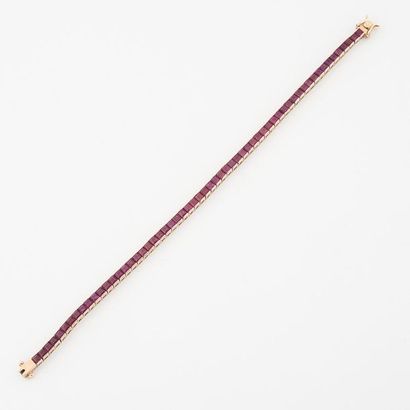 Articulated line bracelet in yellow gold...