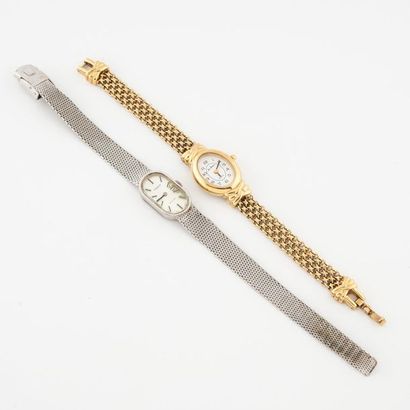 TISSOT
Montre bracelet de dame en métal et...