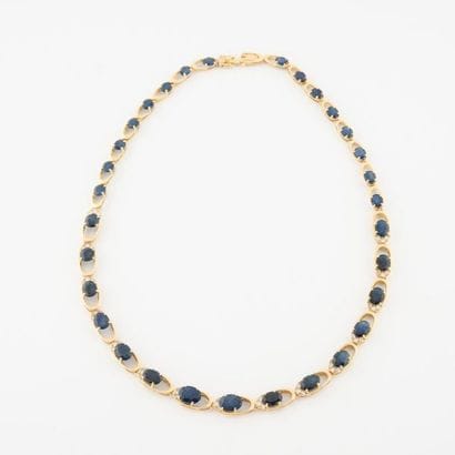 Elégant collier articulé en or jaune (750)...