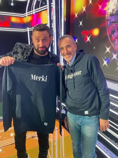 Sweat shirt “Merki” offert et dédicacé par...
