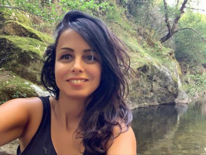 Une participation dans une vidéo de La Bajon


With...