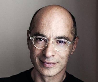 Livre dédicacé par Bernard Werber
Receive...