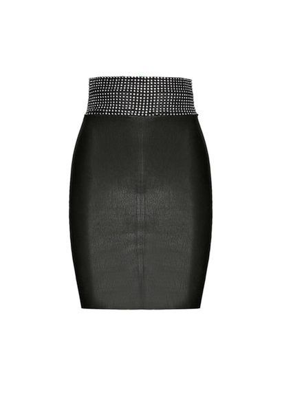 Une jupe en cuir pour femme faite par Jean-Claude...