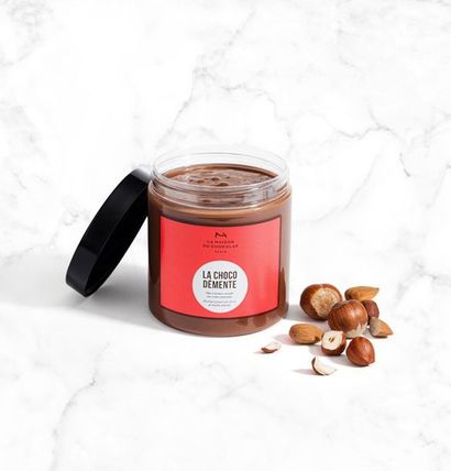 Deux pots de pâte à tartiner Choco démente...