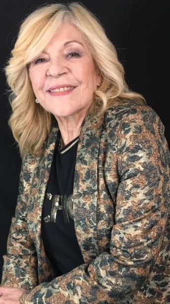 Une veste de Nicoletta
An Onasis jacket,...