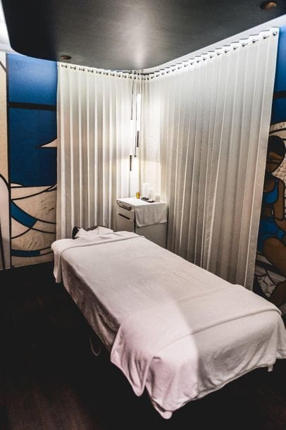 Soin d'une heure au spa Clarins MGallery...