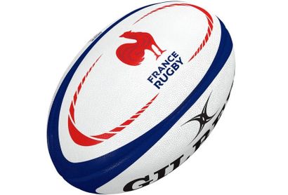 Ballon de rugby signé par l'équipe de France...