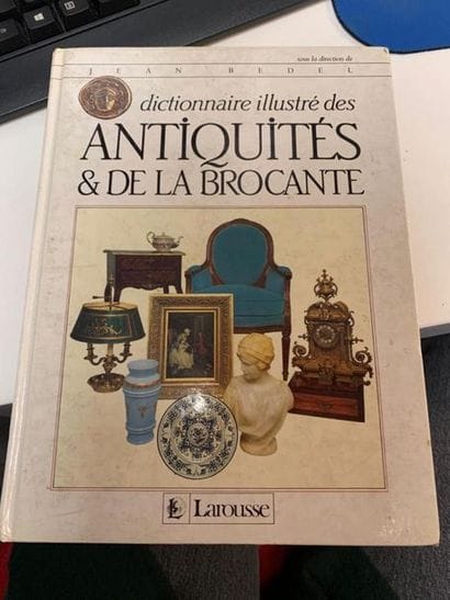 Dictionnaire illustré des antiquités et de...