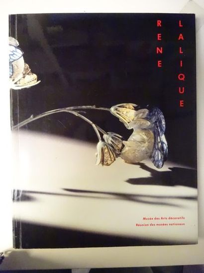 René LALIQUE
Bijoux, verre. 
Musée des arts...