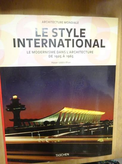 HASAN UDDIN KHAN
World Architecture: The...