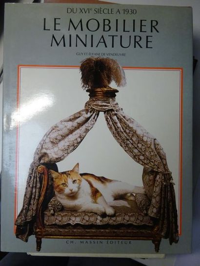 GUY et ELYANE DE VENDEUVRE
Miniature furniture...