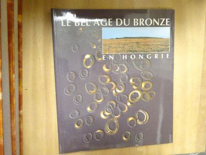 Lot comprenant :
- H.ELLERT 
The material...