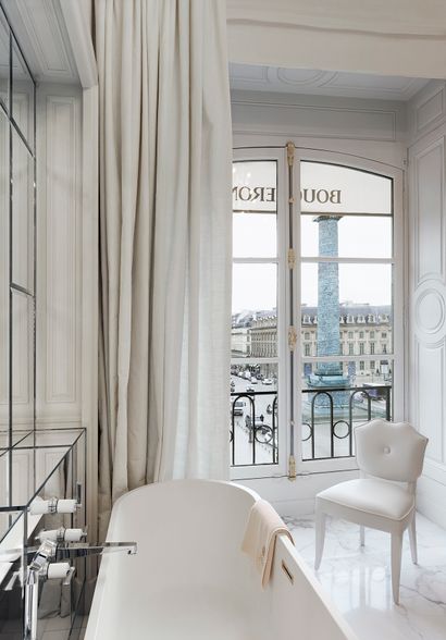 Boucheron

An exceptional night at 26V.

Built...