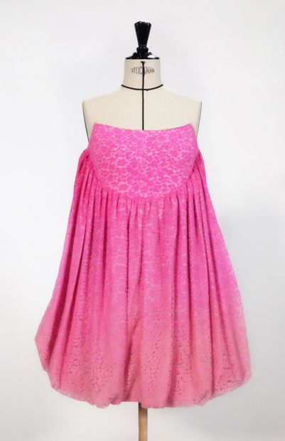 Patou

Patou prototype dress, never marketed,...