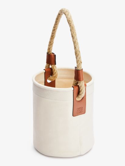 Loewe

A LOEWE 
