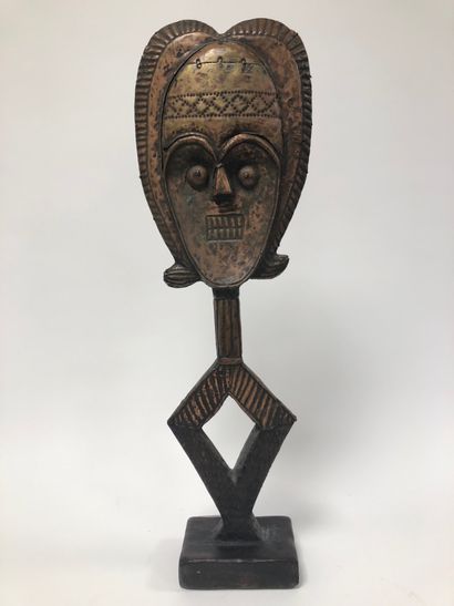 AFRIQUE
GABON, Kota 

Figure de reliquaire.

Bois...