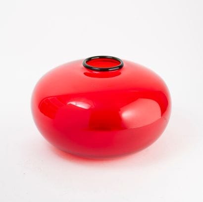 MAXIMILIAN & SALVIATI
Red Melon vase.

Murano...