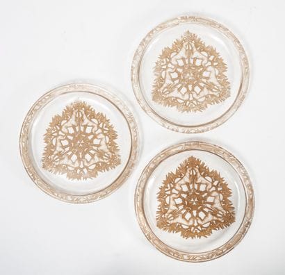 RENE LALIQUE (1860-1945)
Three plates, Hunting,...